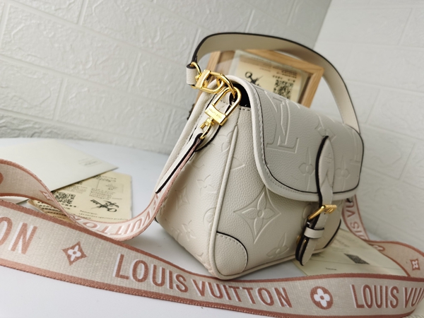 ルイヴィトンバッグ内部構造